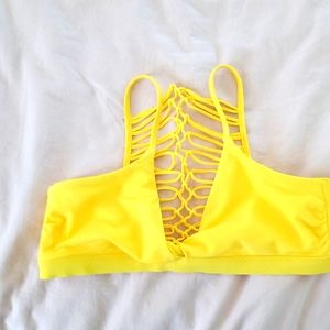 Bikini top size M